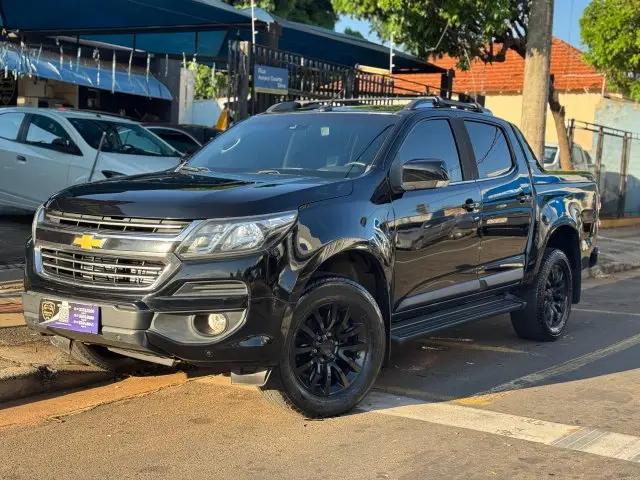 Carro Chevrolet S10 Cabine Dupla 2018 S10 2.8 CTDI High Country 4WD (Cabine Dupla) (Aut)