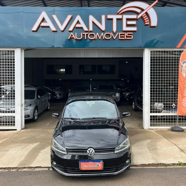 Carro Volkswagen Fox 2015 Comfortline 1.6 MSI (Flex)