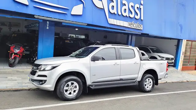 Carro Chevrolet S10 Cabine Dupla 2020 S10 2.8 CTDI LT 4WD (Cabine Dupla)