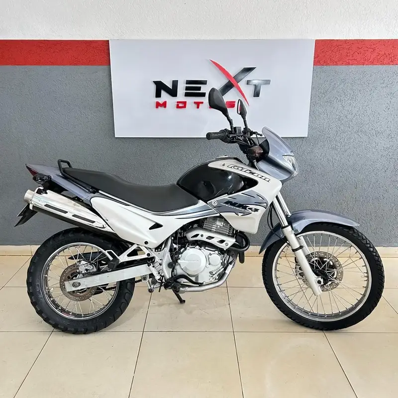 Honda NX 4 Falcon 400