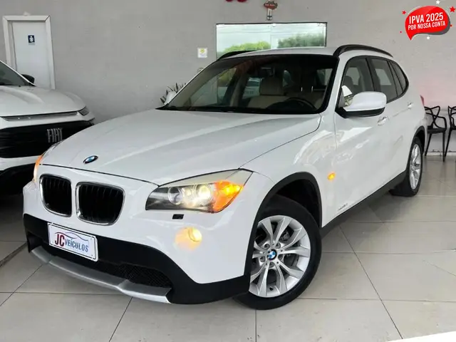 Carro BMW X1 2012 2.0 sDrive18i Top (Aut)