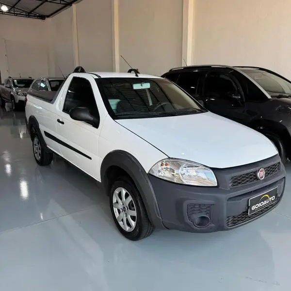 Carro Fiat Strada 2016 Working 1.4 (Flex)