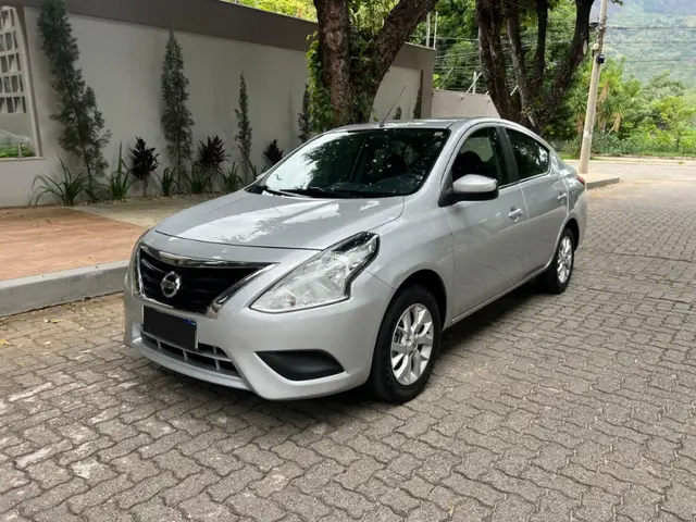 Carro Nissan Versa 2018 1.6 16V SV FlexStart CVT (Flex)