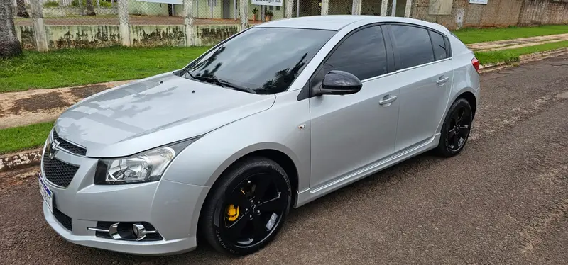 Chevrolet Cruze Sport6 LT 1.8 16V Ecotec (Flex)