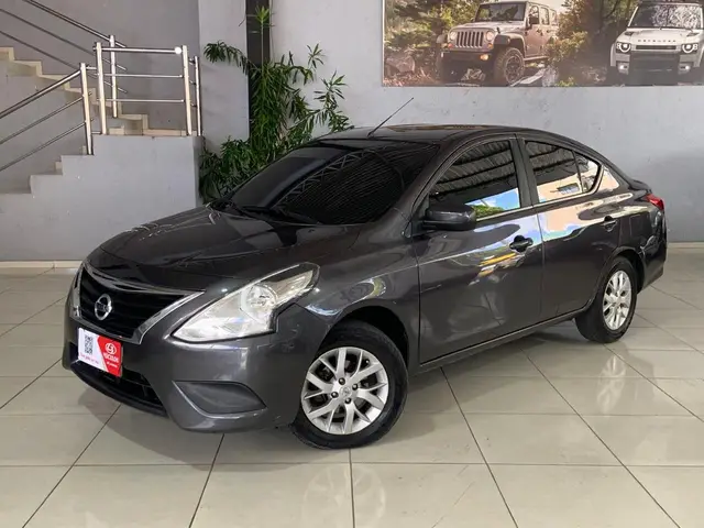Carro Nissan Versa 2017 1.6 16V SV FlexStart CVT (Flex)