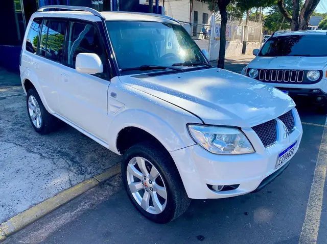 Carro Mitsubishi Pajero TR4 2012 2.0 16V 4x2 (Flex) (Aut)