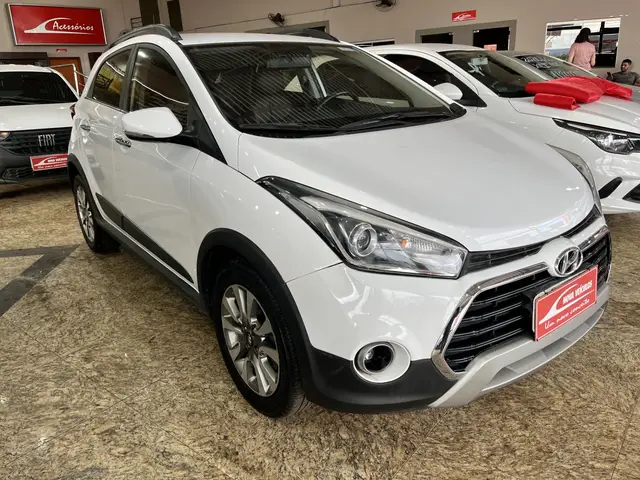 Carro Hyundai HB20X 2017 Premium 1.6 (Aut) (Flex)