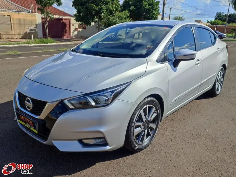 Nissan Versa Advance 1.6 (Flex) (Aut)