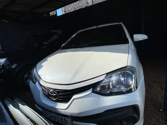 Carro Toyota Etios 2018 X 1.3 (Flex)