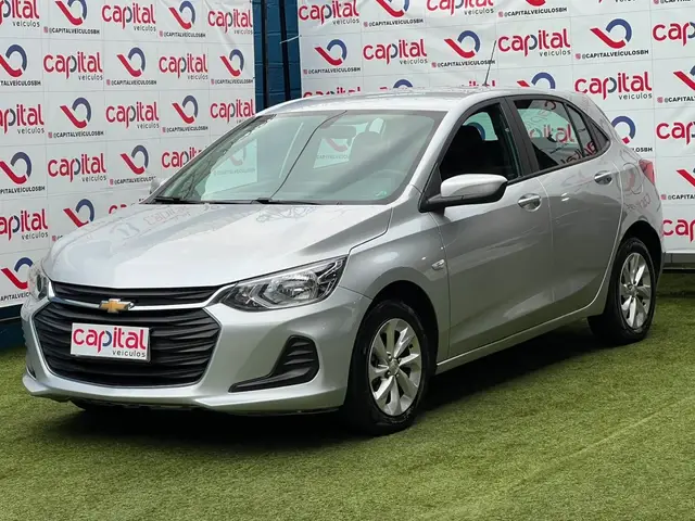 Carro Chevrolet Onix 2023 LT 1.0