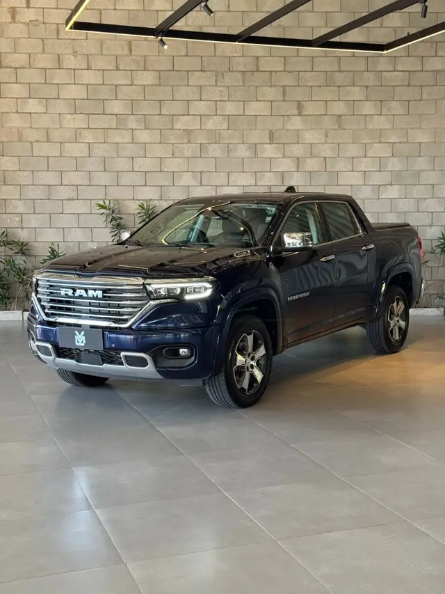 Carro RAM Rampage 2024 Laramie 2.0 Turbo