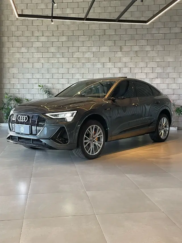 Carro Audi e-tron Sportback 2023 Performance (Aut)