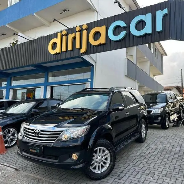 Carro Toyota SW4 2015 Hilux  2.7 SR 4x2 7L (Flex)