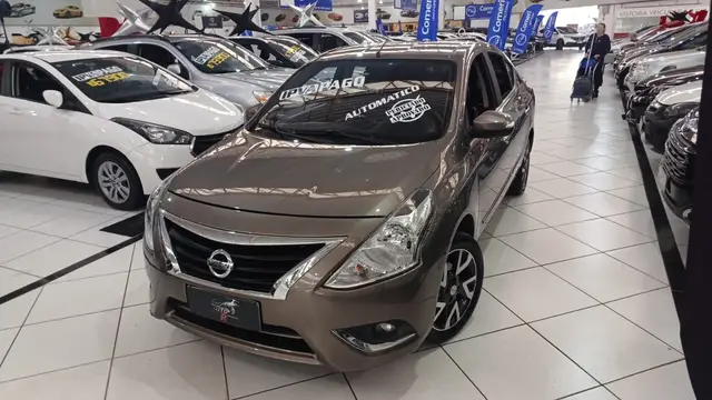 Carro Nissan Versa 2017 1.6 16V Unique CVT (Flex)
