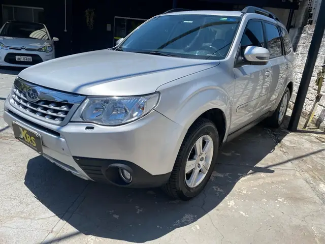 Carro Subaru Forester 2011 LX 4x4 2.0 16V