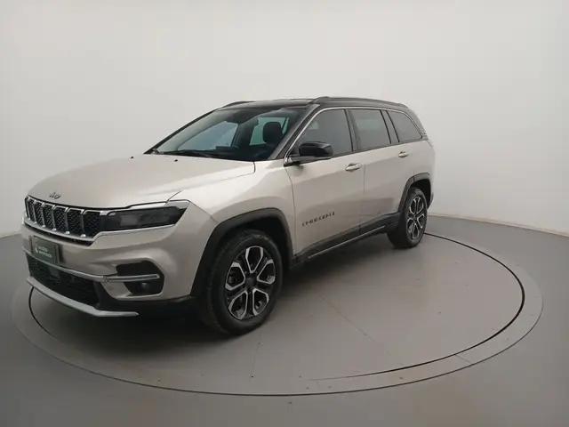 Carro Jeep Commander 2024 Limited 1.3 T270