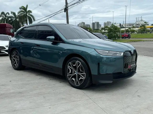 Carro BMW iX 2023 xDrive40 (Aut.) (Elétrico)