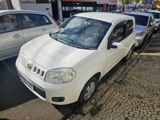 Carro Fiat Uno 2012 Vivace 1.0 8V (Flex) 2p