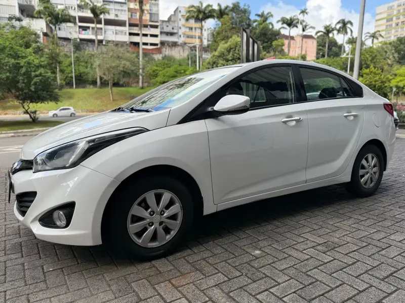 Hyundai HB20S 1.6 Comfort Style (Aut) (Flex)