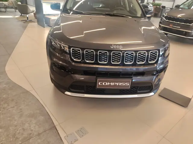 Carro Jeep Compass 2025 Longitude 1.3 T270 (Aut) (Flex)