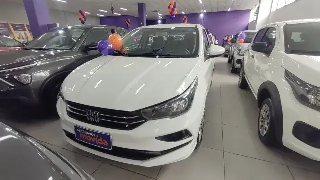 Carro Fiat Cronos 2024 Drive 1.0 (Flex) MT