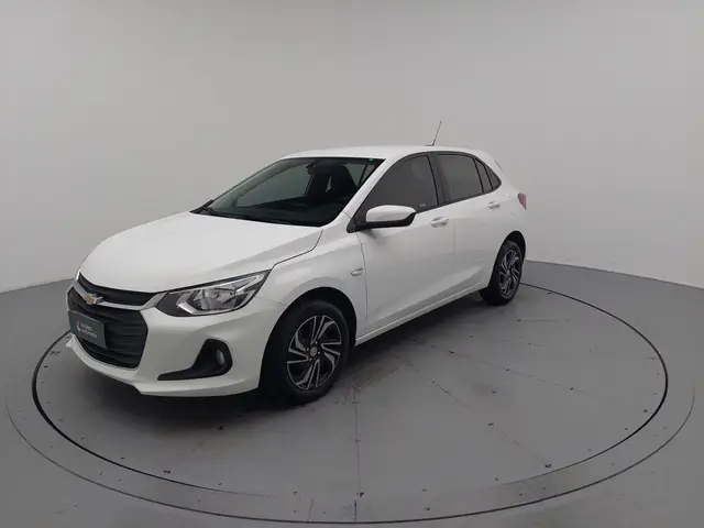 Carro Chevrolet Onix Plus 2024 LT 1.0