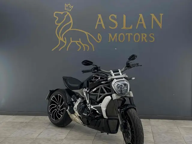 Carro Ducati Diavel 2020 X S 1262