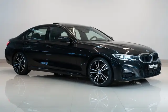 Carro BMW 320i 2022 M Sport 2.0 Turbo (Aut)