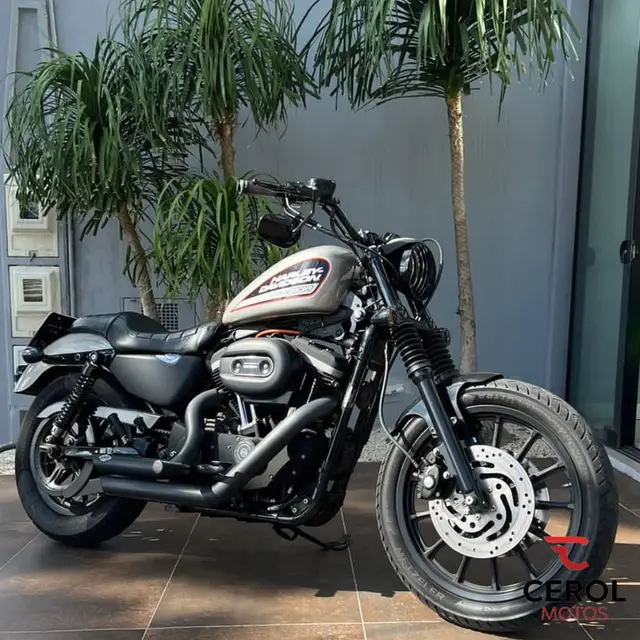 Carro Harley-Davidson Sportster XL 883 2007 Roadster