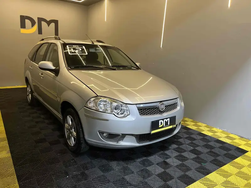 Fiat Palio Attractive 1.4 8V (Flex)