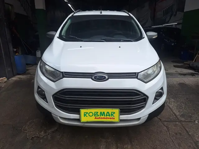 Carro Ford EcoSport 2015 SE 2.0 16V Flex 5p Aut.
