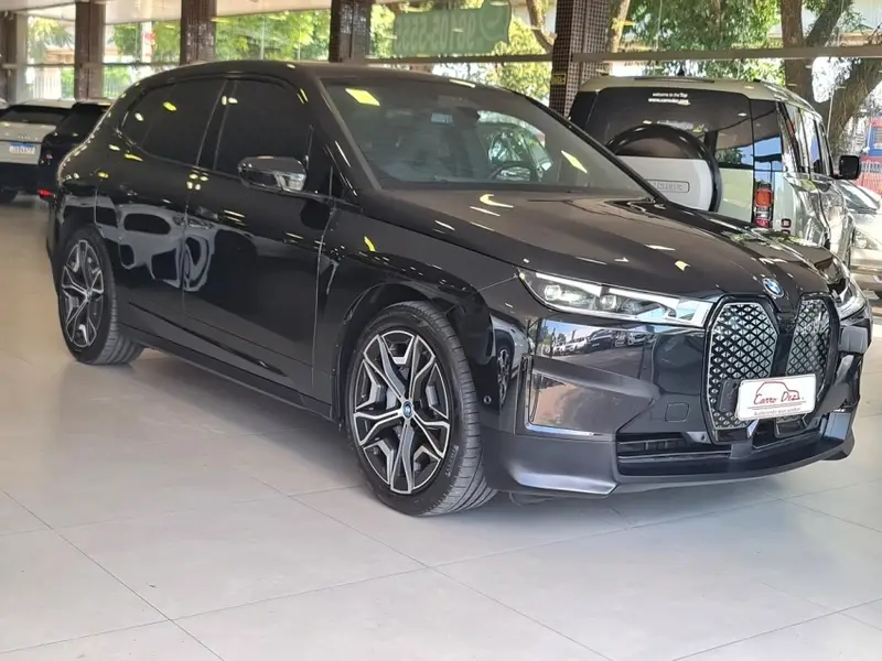 BMW iX xDrive40 (Aut.) (Elétrico)