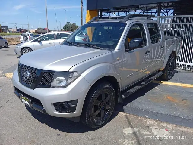 Carro Nissan Frontier 2014 2.5 TD CD 4x4 S