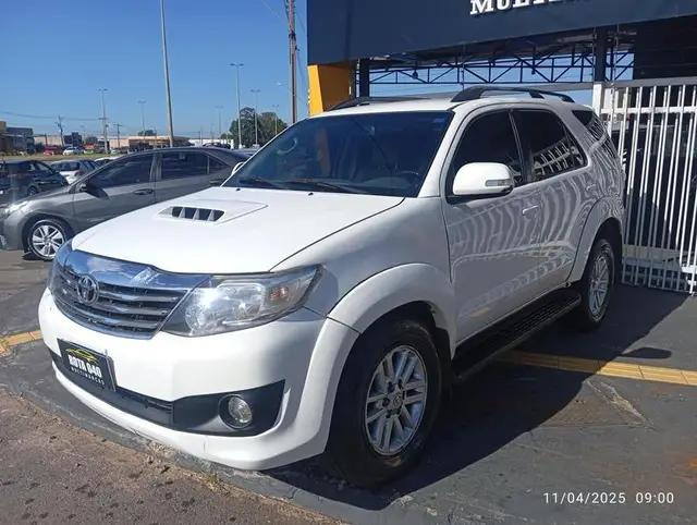 Carro Toyota Hilux SW4 2012 SRV 4.0 4X4 V6