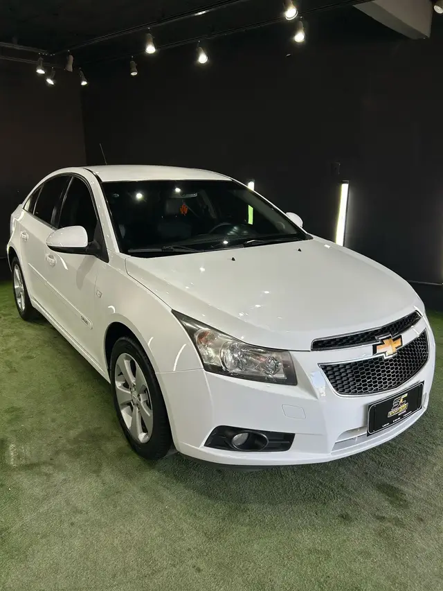 Carro Chevrolet Cruze 2013 LT 1.8 16V Ecotec (Flex)