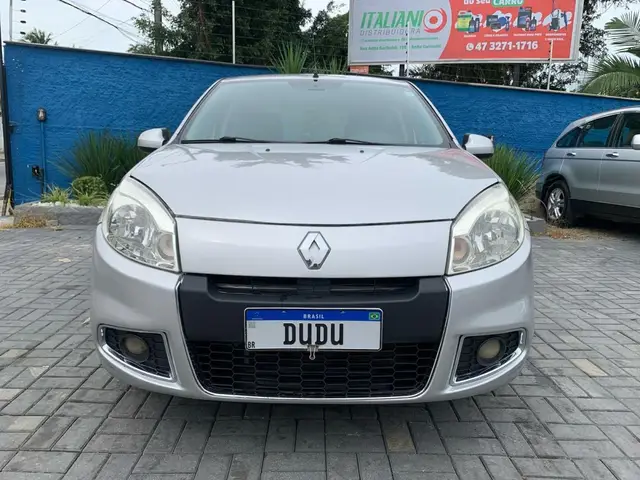 Carro Renault Sandero 2013 Privilège 1.6 8V Hi-Torque (flex)