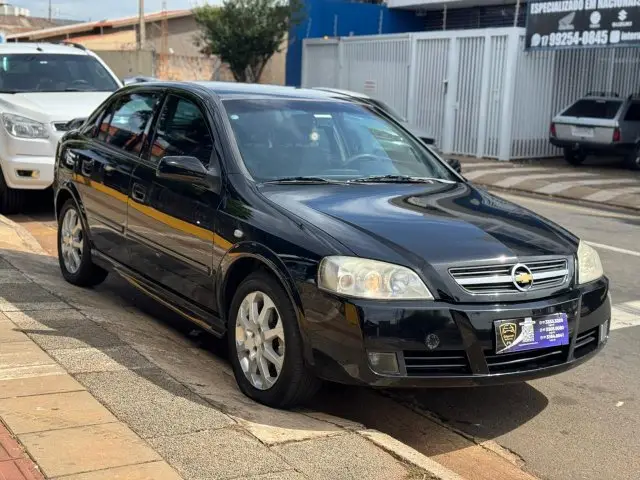 Chevrolet Astra Hatch Advantage 2.0 (Flex)