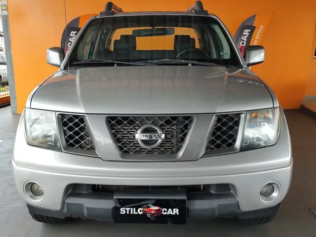 Carro Nissan Frontier 2013 SE Attack 2.5 4x2 (Cab.Dupla)