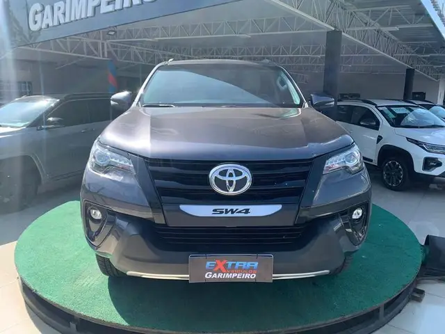 Carro Toyota SW4 2020 2.8 TDI SRX Diamond 7L 4x4 (Aut)