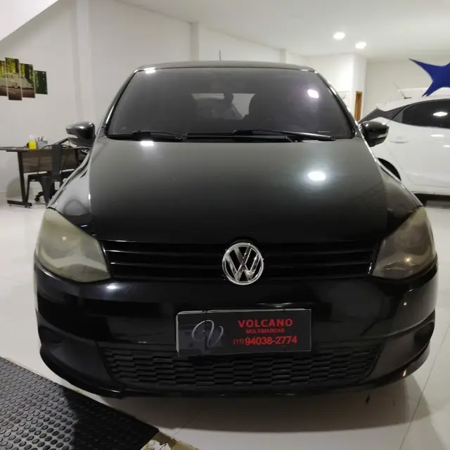 Carro Volkswagen Fox 2011 1.0 8V (Flex) 4p
