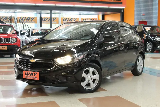 Carro Chevrolet Onix 2019 1.4 LT SPE/4
