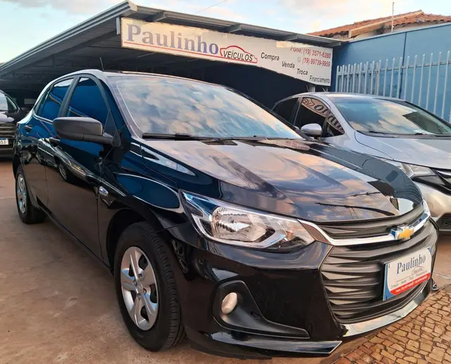 Carro Chevrolet Onix 2024 1.0