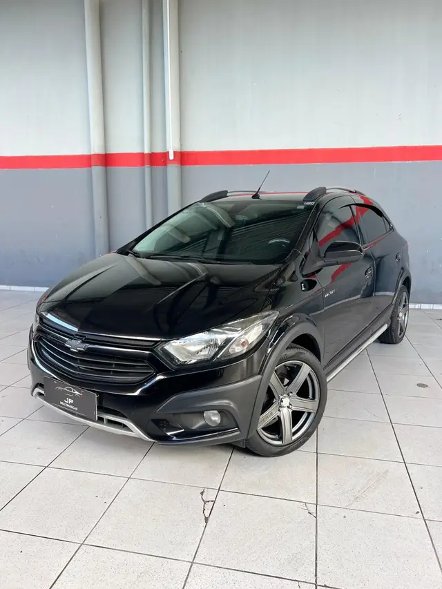 Carro Chevrolet Onix 2018 1.4 Activ SPE/4 (Aut)