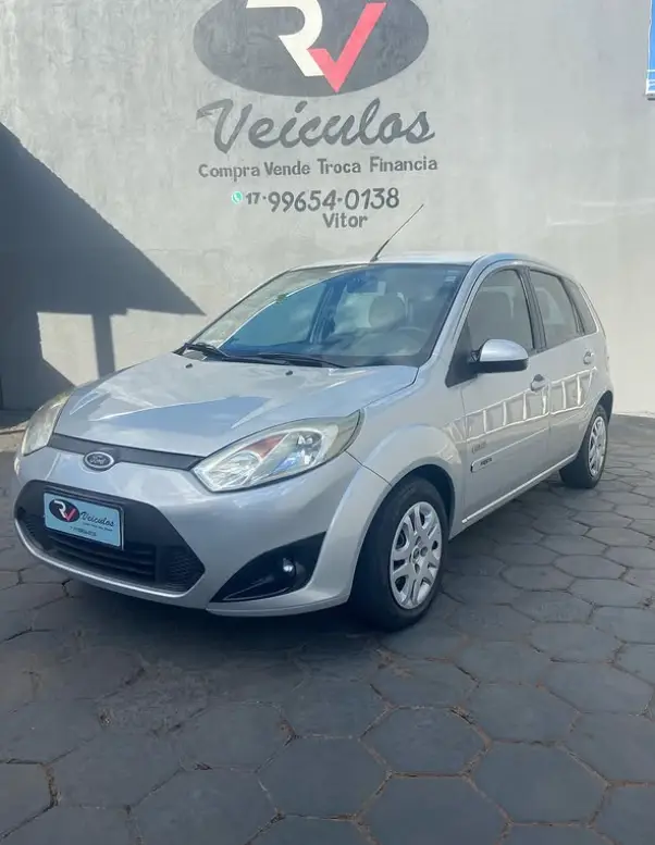 Carro Ford Fiesta Sedan 2013 SE 1.6 Rocam (Flex)