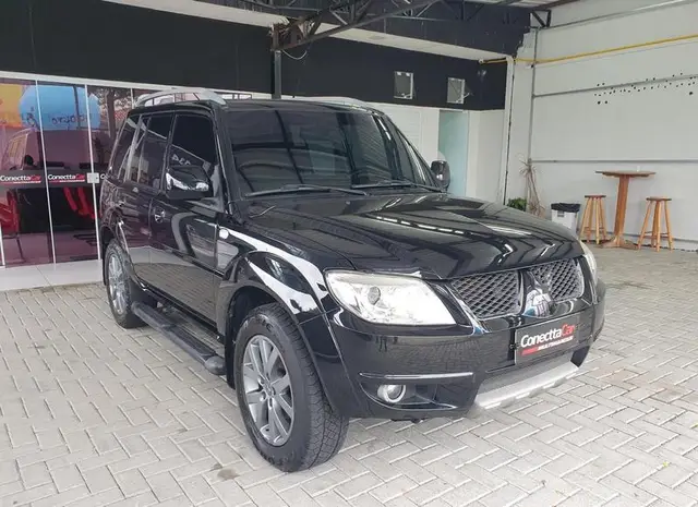 Carro Mitsubishi Pajero TR4 2014 2.0 16V 4x2 (Flex)