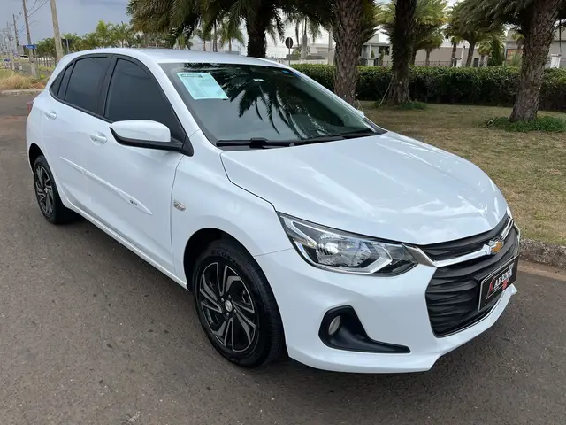 Carro Chevrolet Onix 2024 LT 1.0 Turbo
