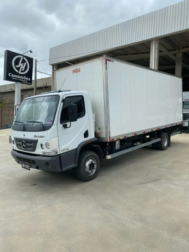 Carro Mercedes-Benz Accelo 2022 1016/31