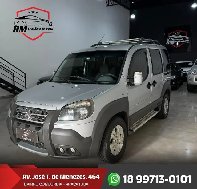 Carro Fiat Doblò 2012 Adventure 1.8 16V (Flex)