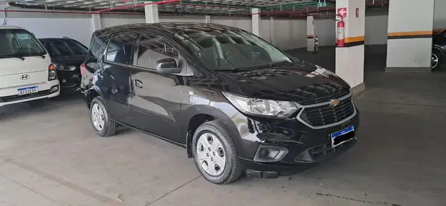Carro Chevrolet Spin 2021 LS 1.8 5S (Flex)