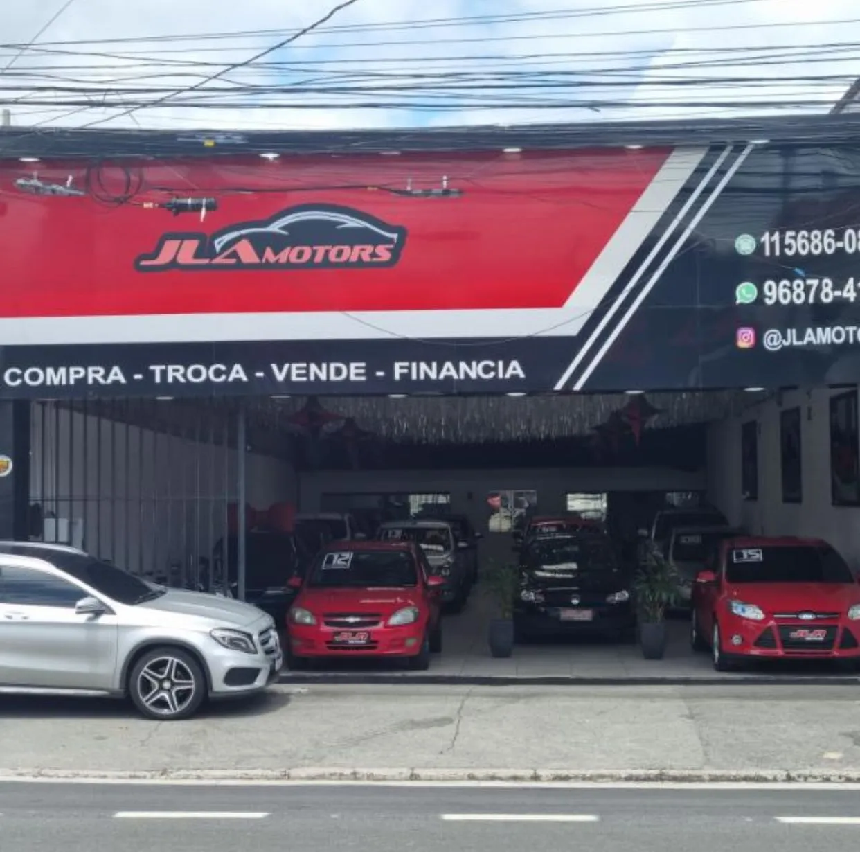 Fachada da loja Veículos à venda em JLA MOTORS - São Paulo - SP | Mobiauto